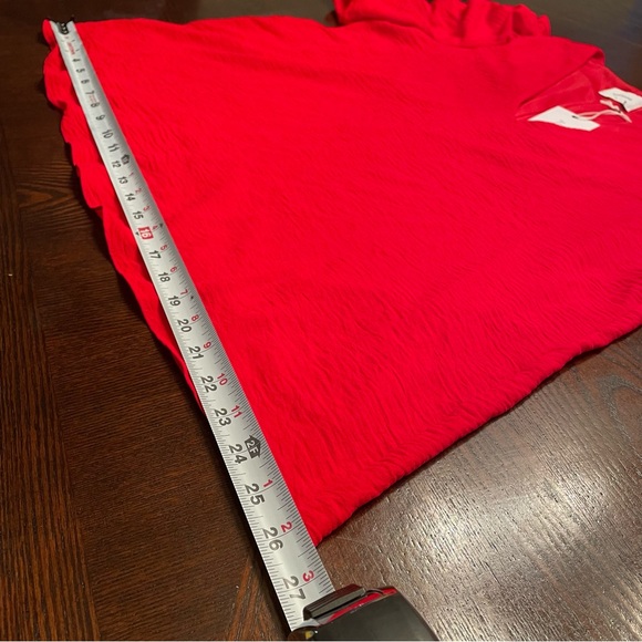 NWT Adrienne Red Ruched Sleeves V-Neck Top | Size Large - Picture 8 of 15